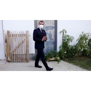 Macron annonce «sept jours obligatoires» dans le congé paternité d'un mois