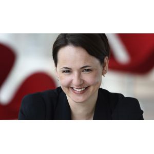 Anne SERODE, Directrice principale de  Tact Intelligence conseil 
