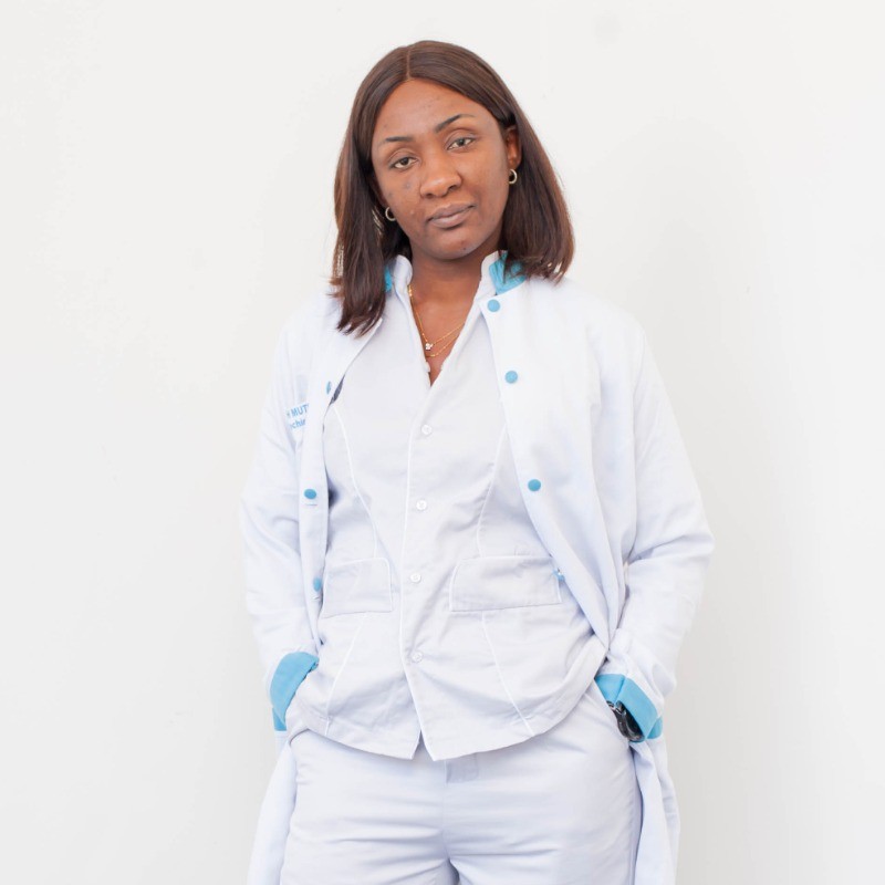RDC : Sarah MUTOMB, Première femme neurochirurgienne